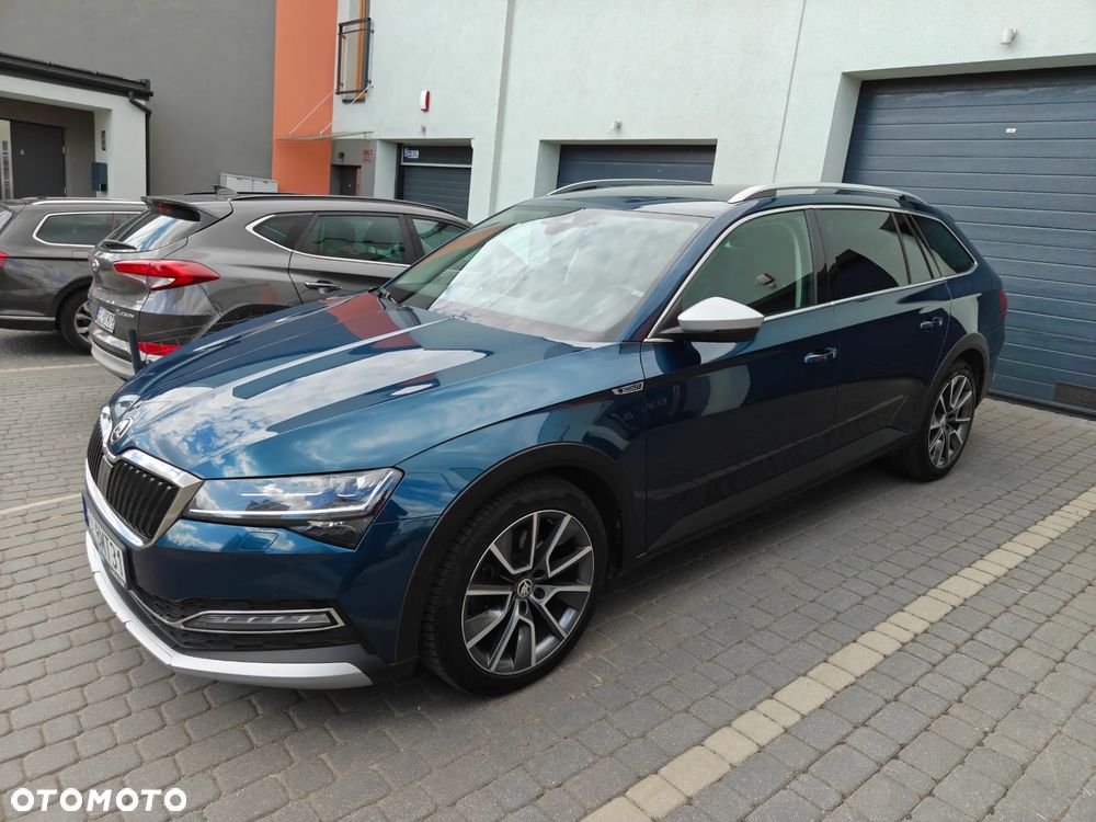 Skoda Superb 2.0 TDI SCR 4x4 Scout DSG - 3