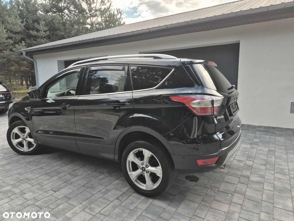 Ford Kuga 2.0 TDCi 4x4 Titanium - 4
