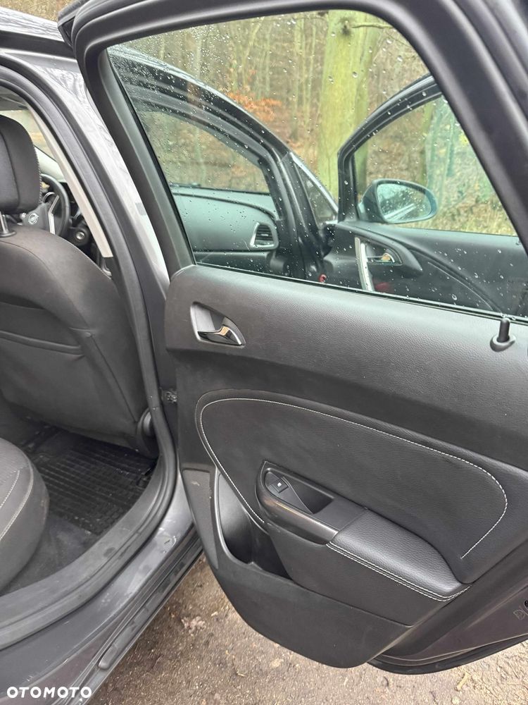 Opel Astra 1.4 T Cosmo S&S - 18