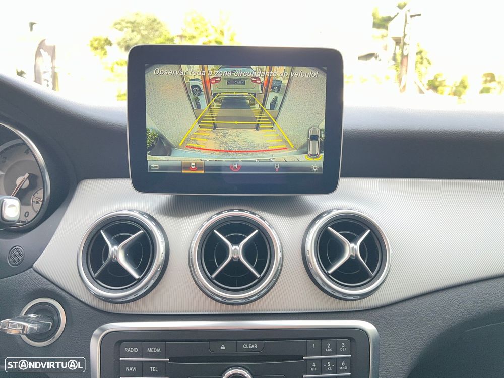 Mercedes-Benz GLA 220 d Urban 4-Matic - 15