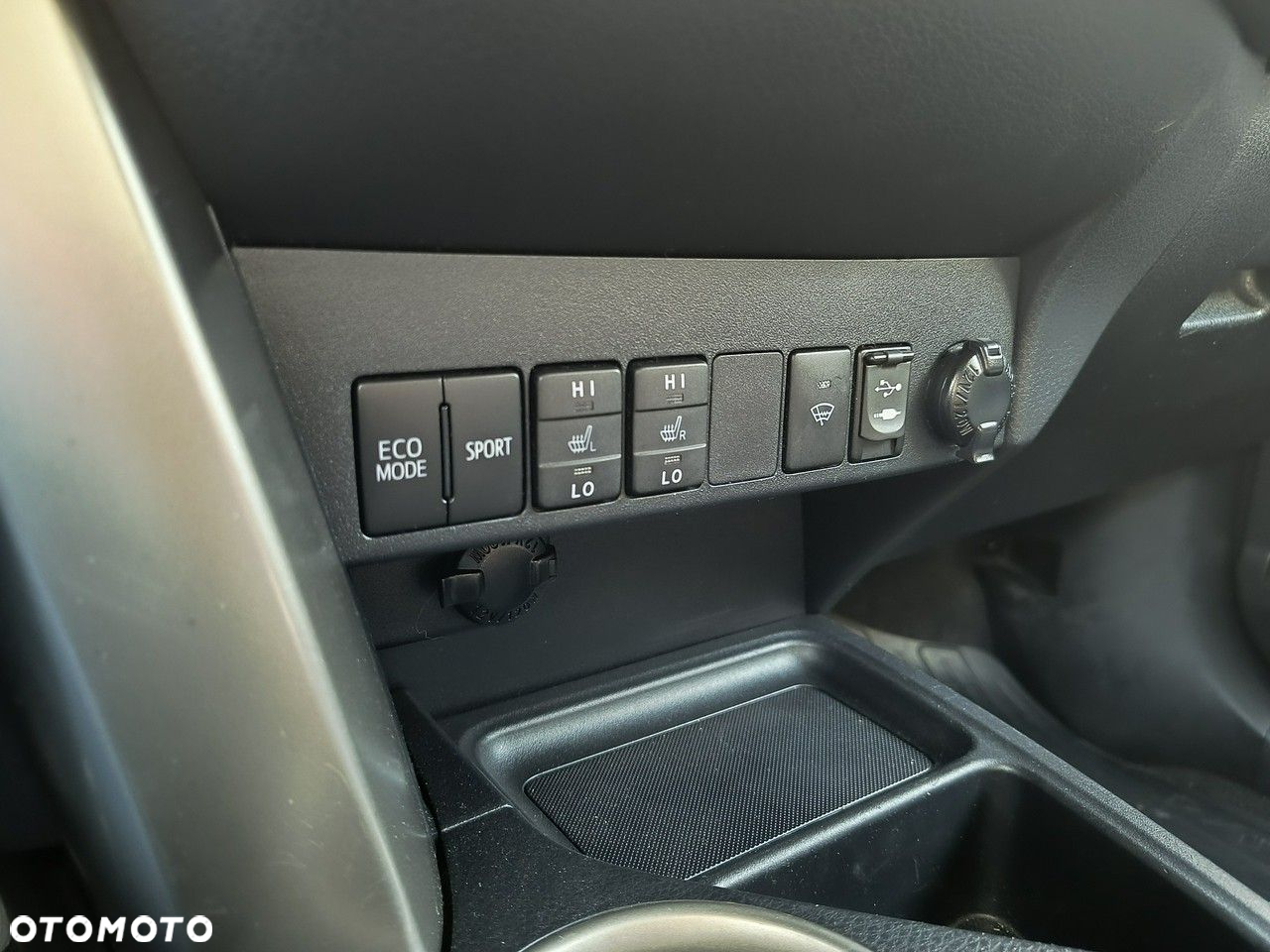 Toyota RAV4 - 21