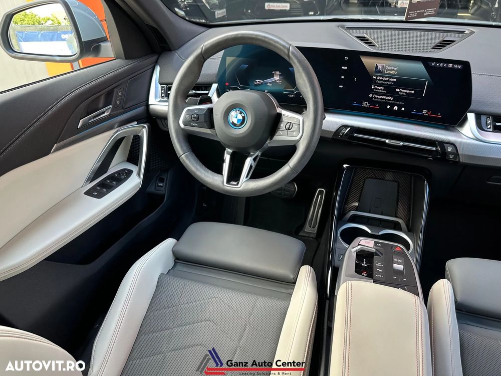 BMW iX2 eDrive20 - 10