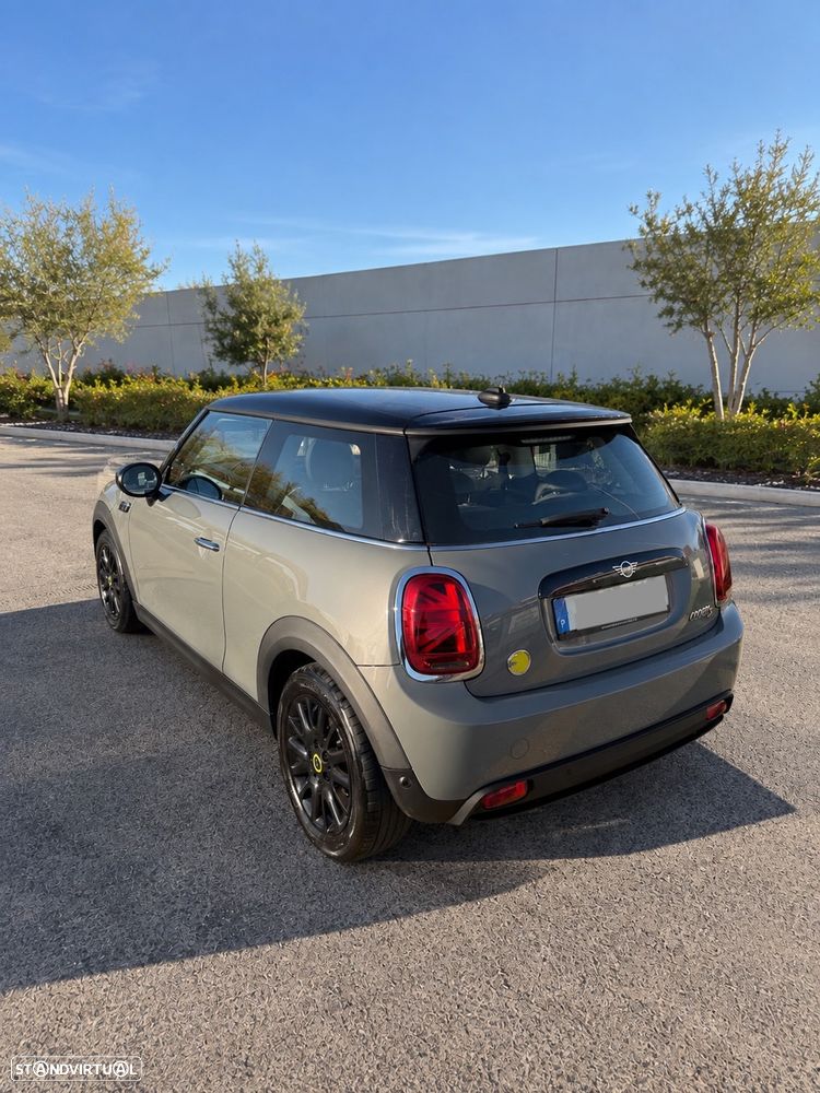 MINI 3 Portas Cooper SE Essential - 4