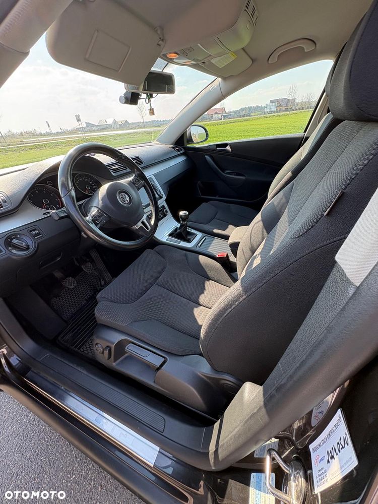Volkswagen Passat 1.8 TSI Comfortline - 4