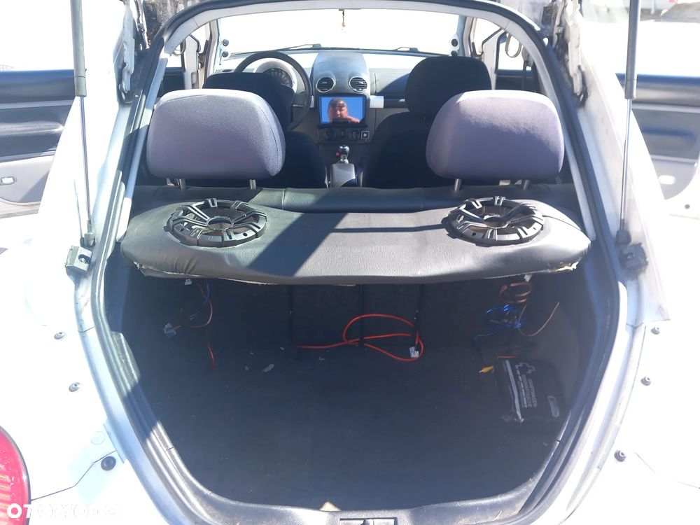 Volkswagen New Beetle 1.6 Coastal - 21