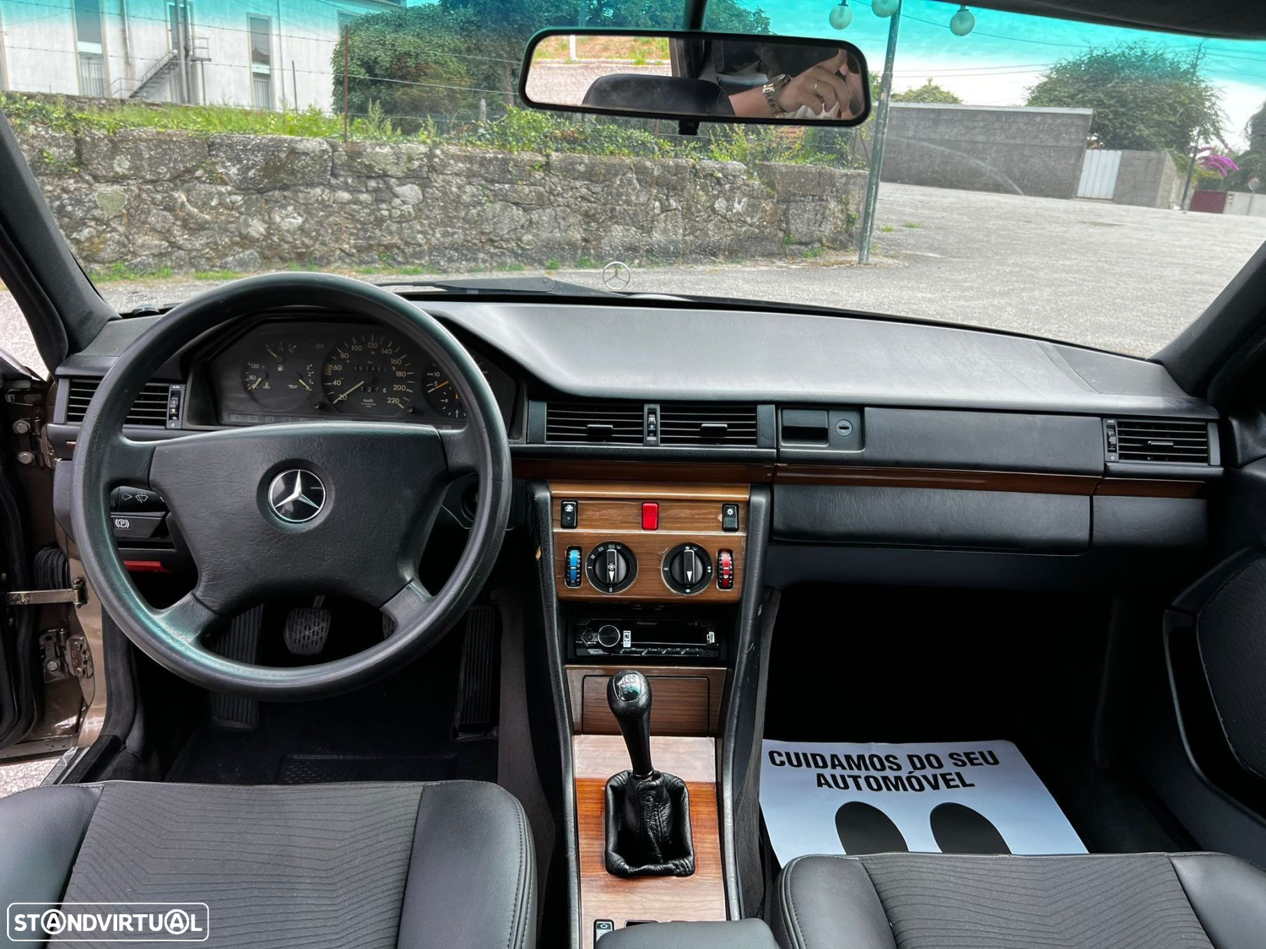 Mercedes-Benz 300 TD - 8