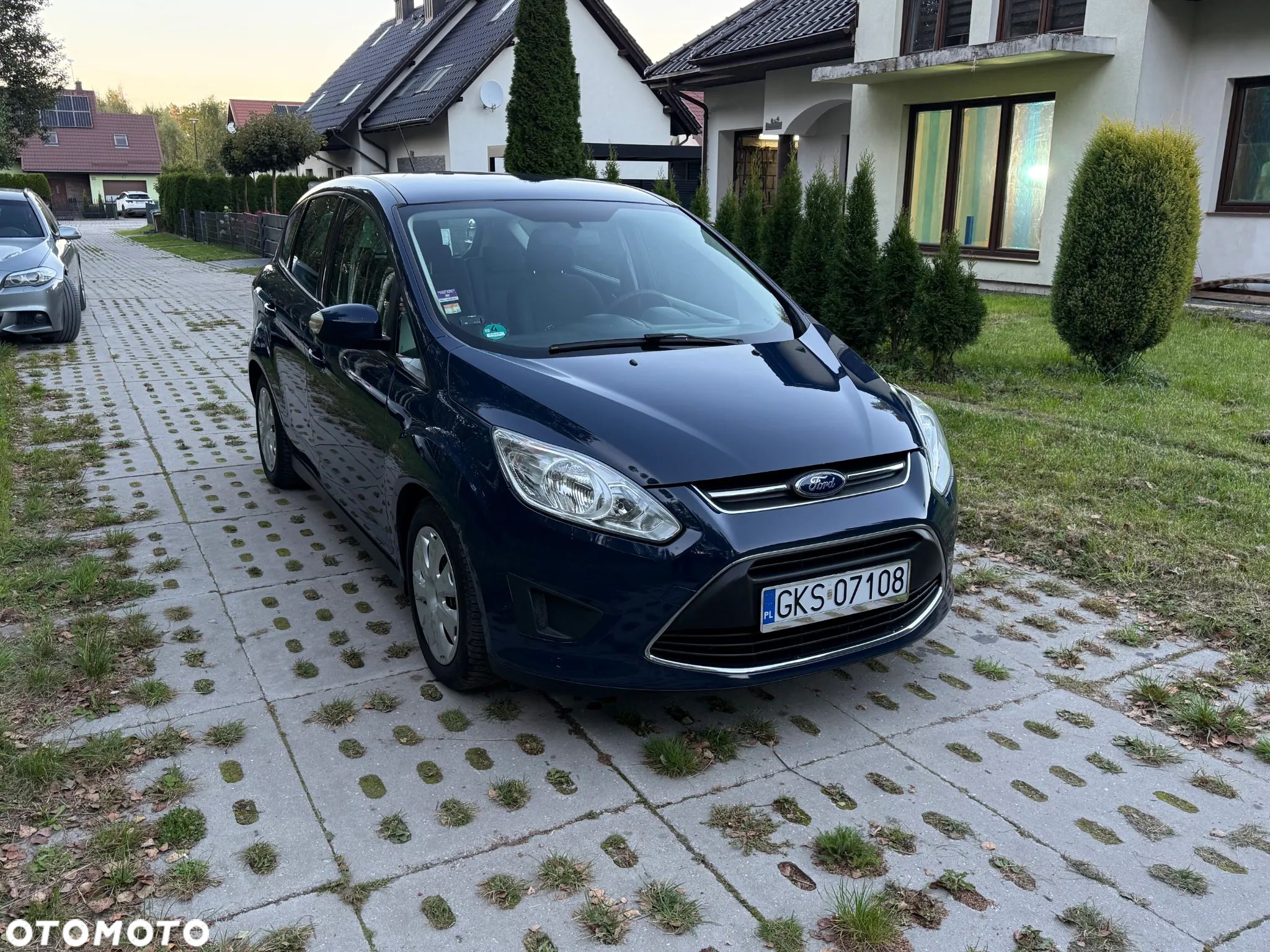 Ford C-MAX - 1