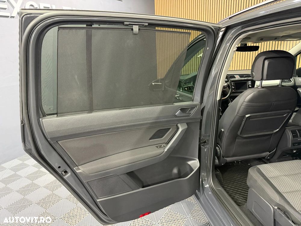 Volkswagen Touran 1.4 TSI DSG Comfortline - 16