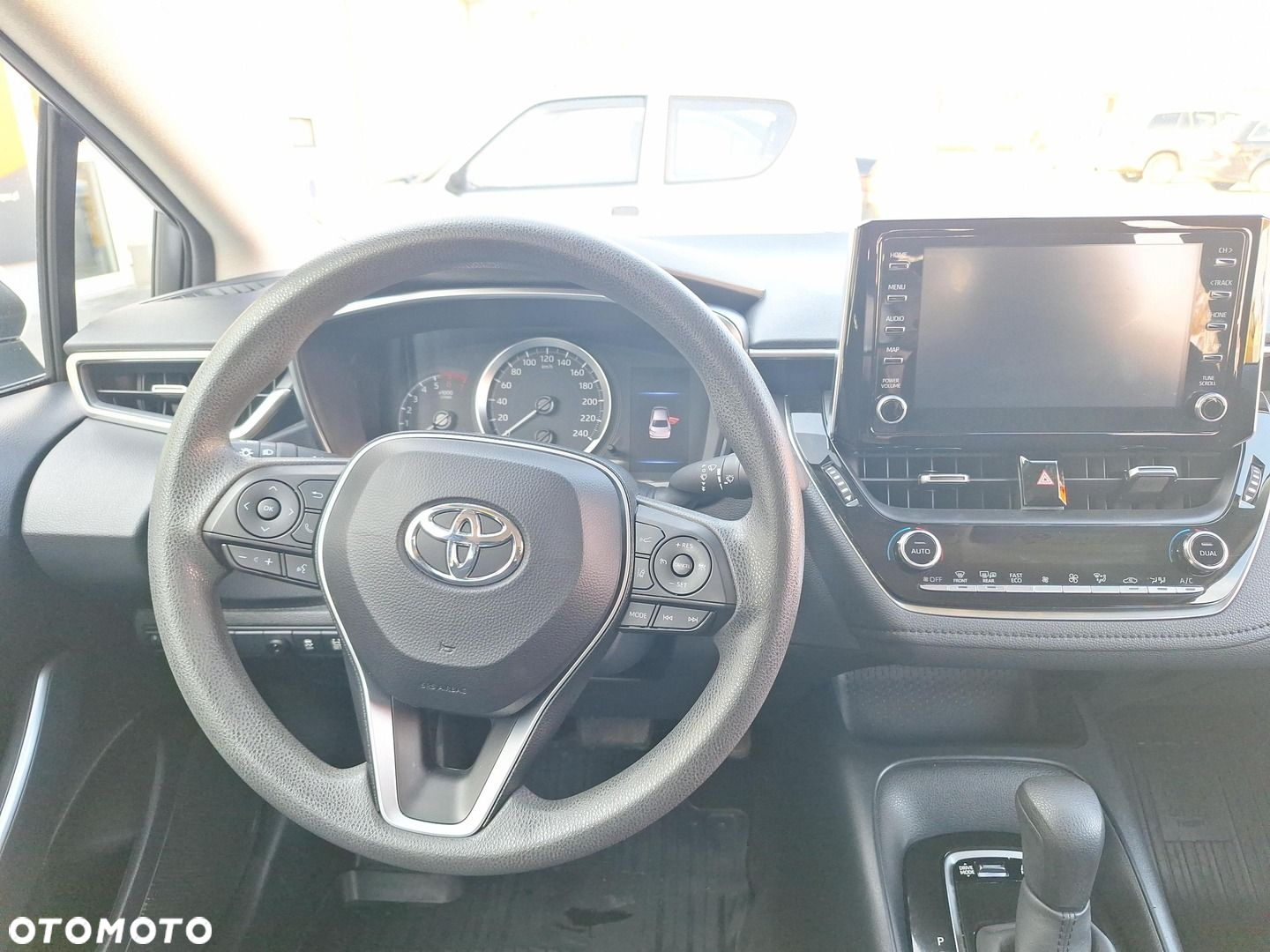 Toyota Corolla - 12