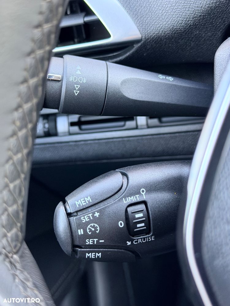 Peugeot 3008 PureTech 130 Stop & Start Allure - 25