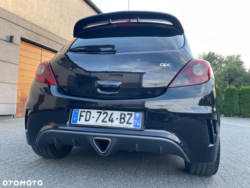 Opel Corsa 1.6 Turbo OPC - 3