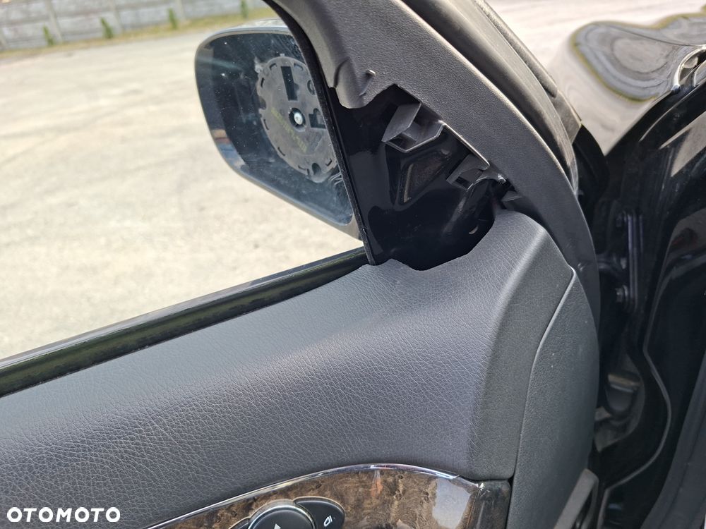 Mercedes-Benz Klasa E 55 AMG Automatik - 39