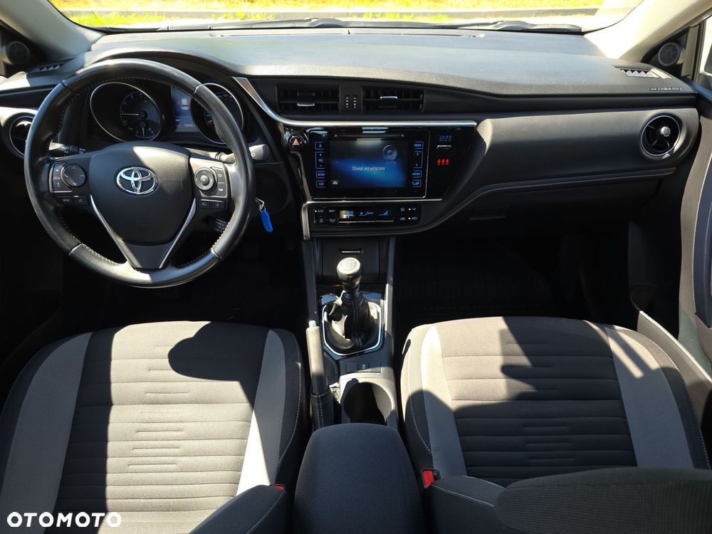 Toyota Auris - 18