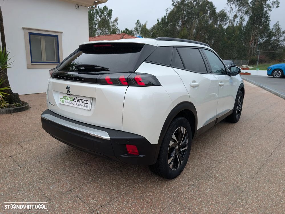 Peugeot e-2008 50 kWh Allure Pack - 4