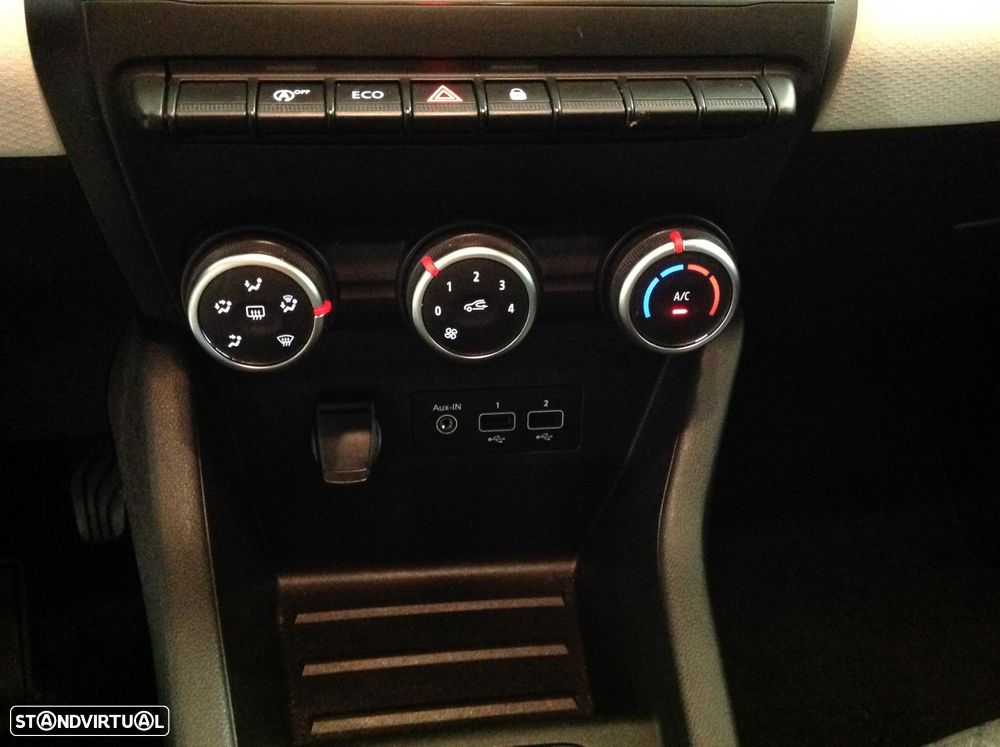 Renault Clio 1.0 TCe Techno - 37