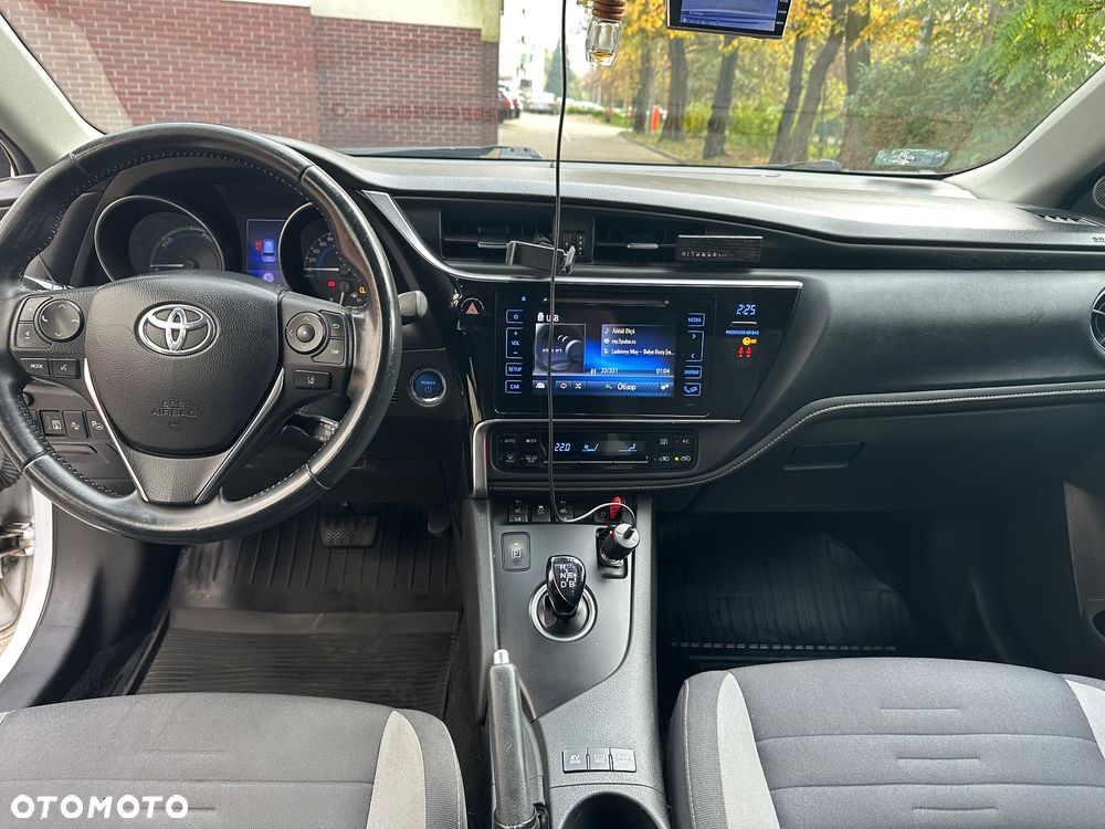 Toyota Auris Hybrid 135 Comfort - 13