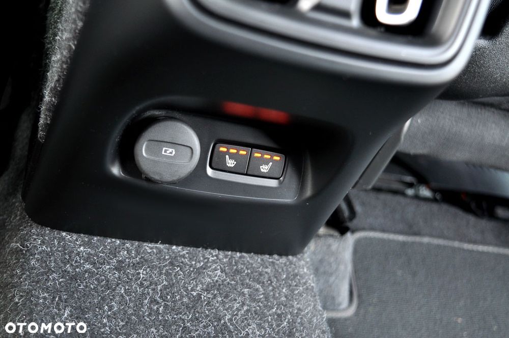 Volvo XC 40 D3 Momentum Pro - 28