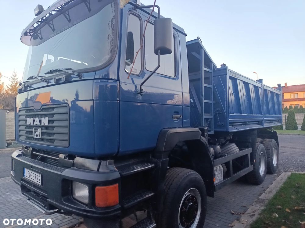 MAN F90 - 2