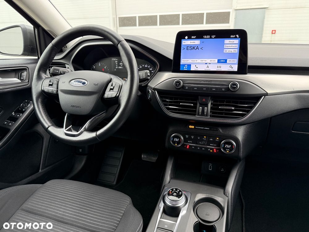 Ford Focus 1.5 EcoBlue Start-Stopp-System TITANIUM X - 25