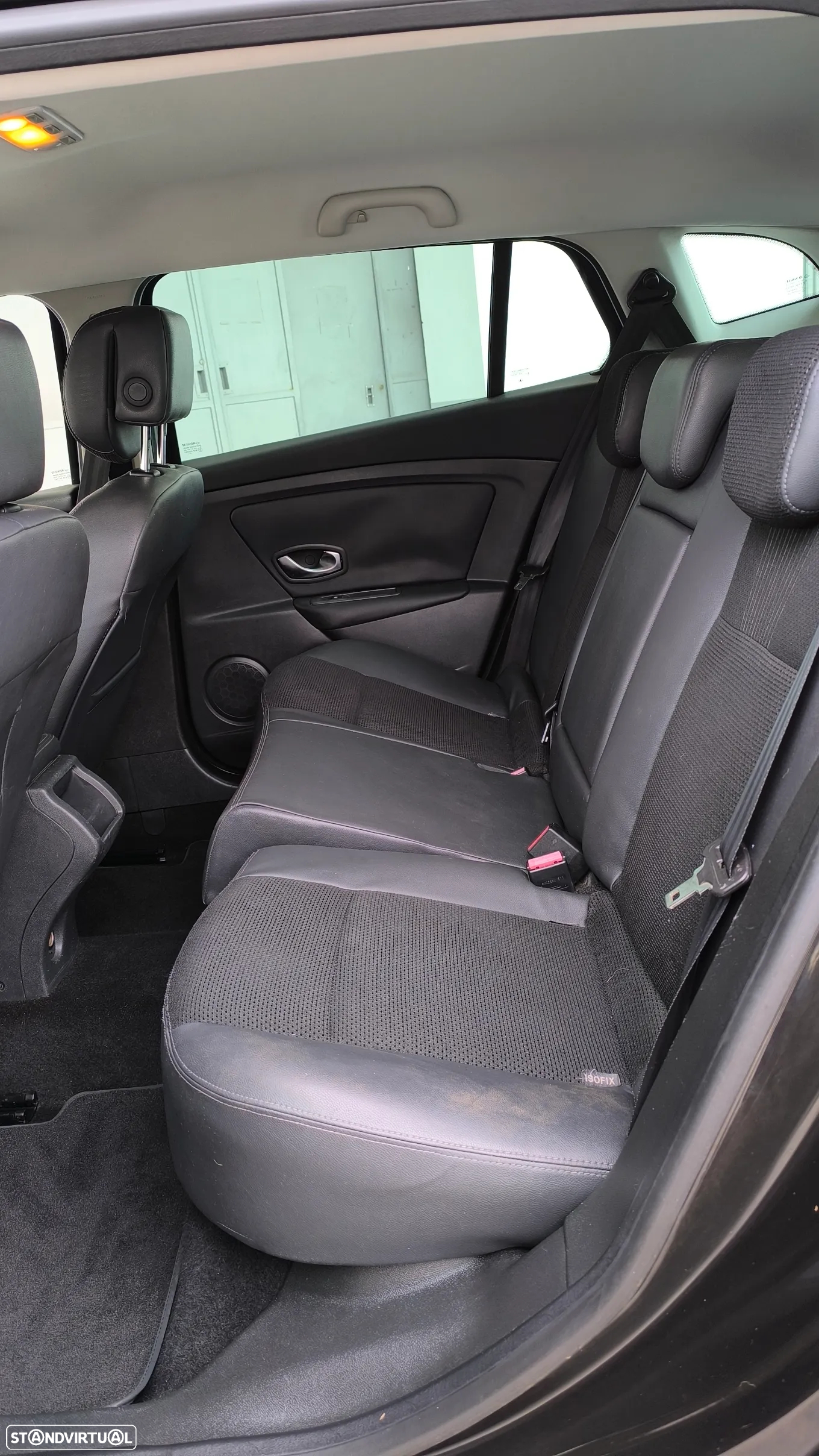 Renault Mégane Sport Tourer 1.5 dCi Dynamique S - 14