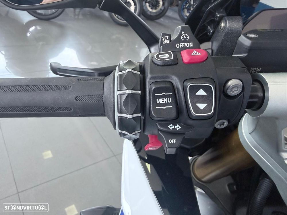 BMW R 1300 RS STYLE PERFORMANCE - 8