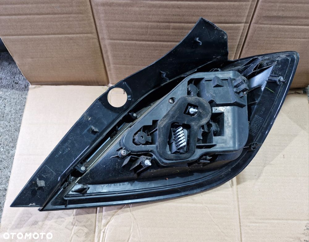 Lampa prawa lewa tylna prawy lewy tył Opel Astra H III hatchback 5 drzwi - 6