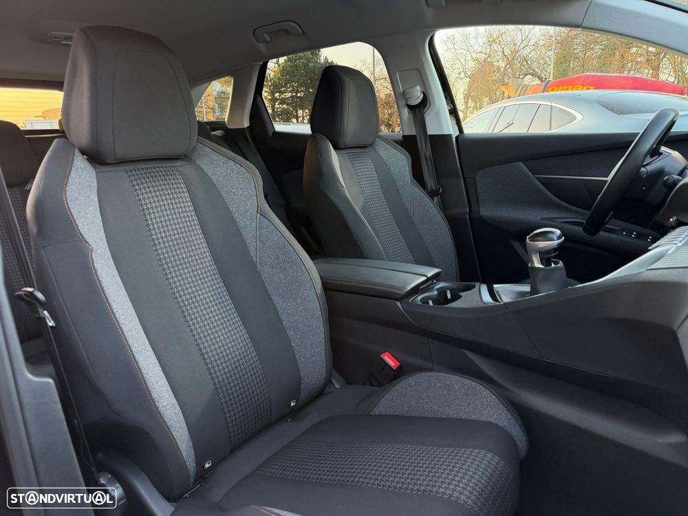 Peugeot 3008 1.5 BlueHDi Active - 15