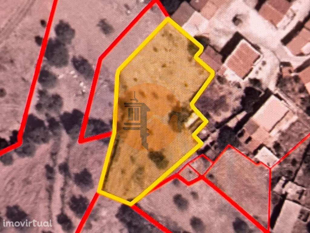 MORADIAS COM TERRENO DE 1.680 M2 - PARA RECONSTRUIR - NA ALDEIA DA ... - Grande imagem: 2/59