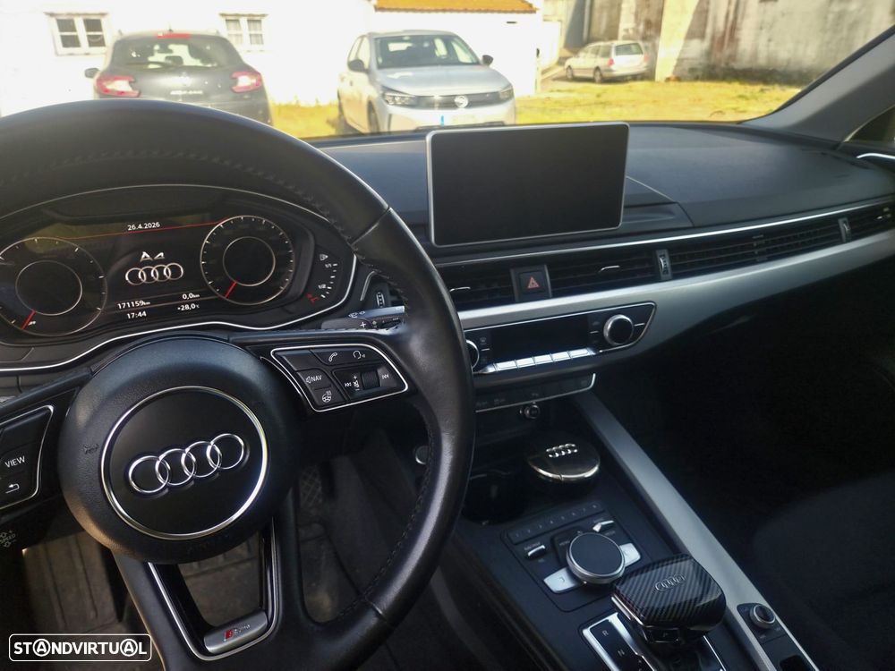 Audi A4 Avant 35 TDI S tronic S line - 4