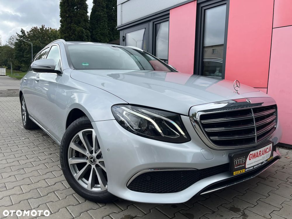 Mercedes-Benz Klasa E 200 9G-TRONIC Avantgarde - 4