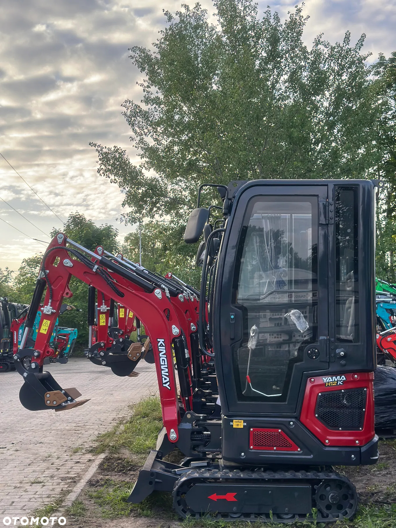Kingway YAMA H12K Kabina Chłodnica Joistick 1200kg Ramię SKR + 3 łyżki - 18