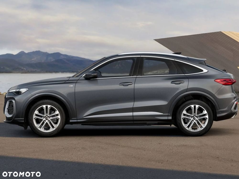 Audi Q5 Sportback - 4