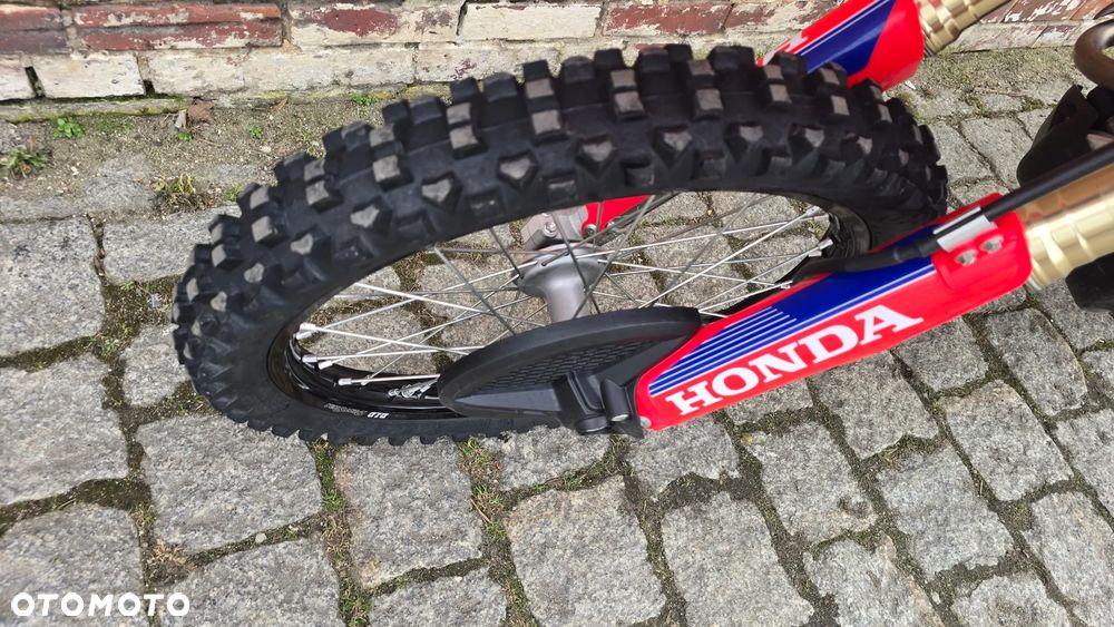 Honda CRF - 28