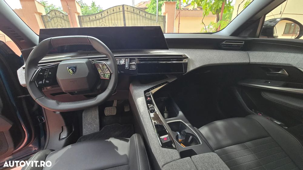 Peugeot 5008 1.2L Hybrid 145 e-DCS6 GT - 9