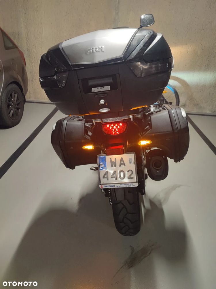Suzuki V-STROM - 9
