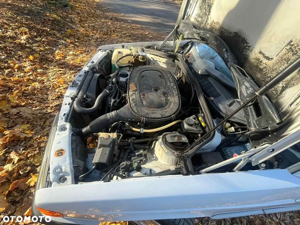 Mercedes-Benz W201 (190) - 6