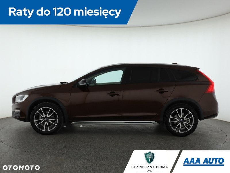 Volvo V60 Cross Country - 3