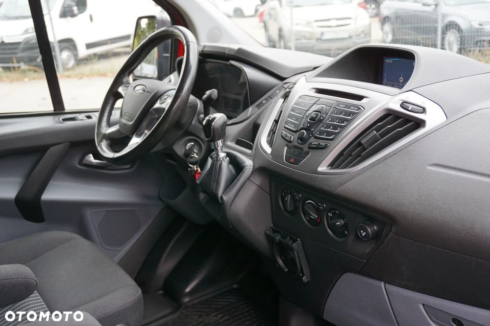 Ford Transit Custom 310 L2H1 Limited - 13