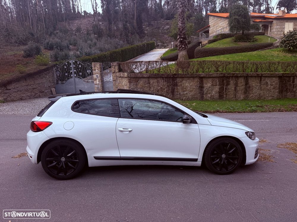 VW Scirocco 2.0 TDI Sport - 13
