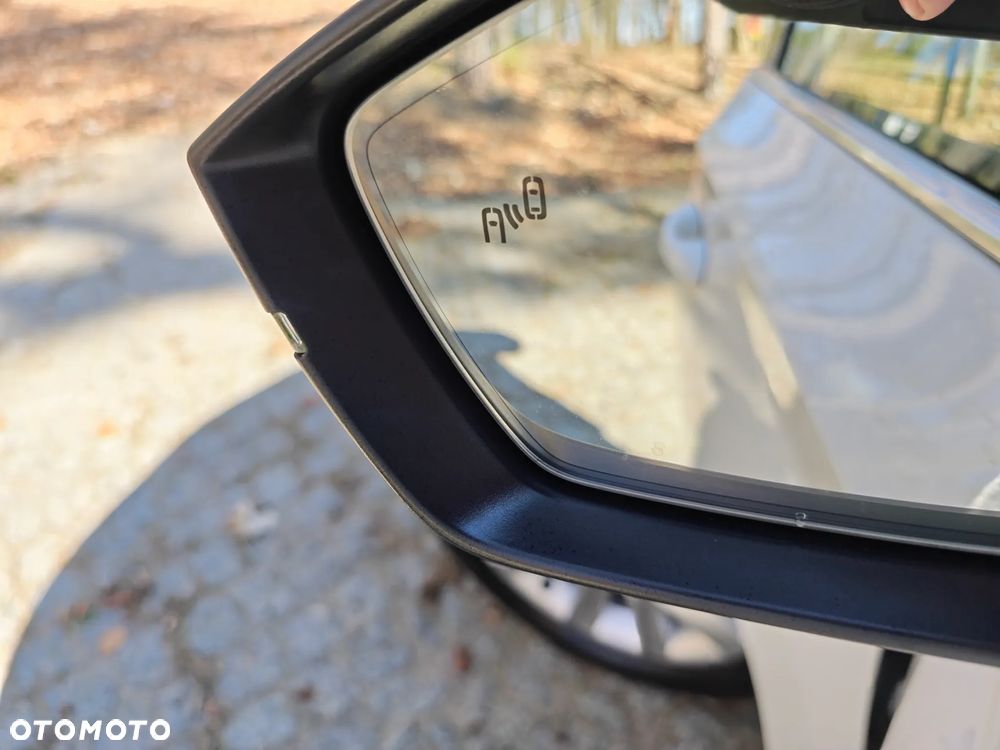 Skoda Superb 2.0 TDI Ambition DSG - 25