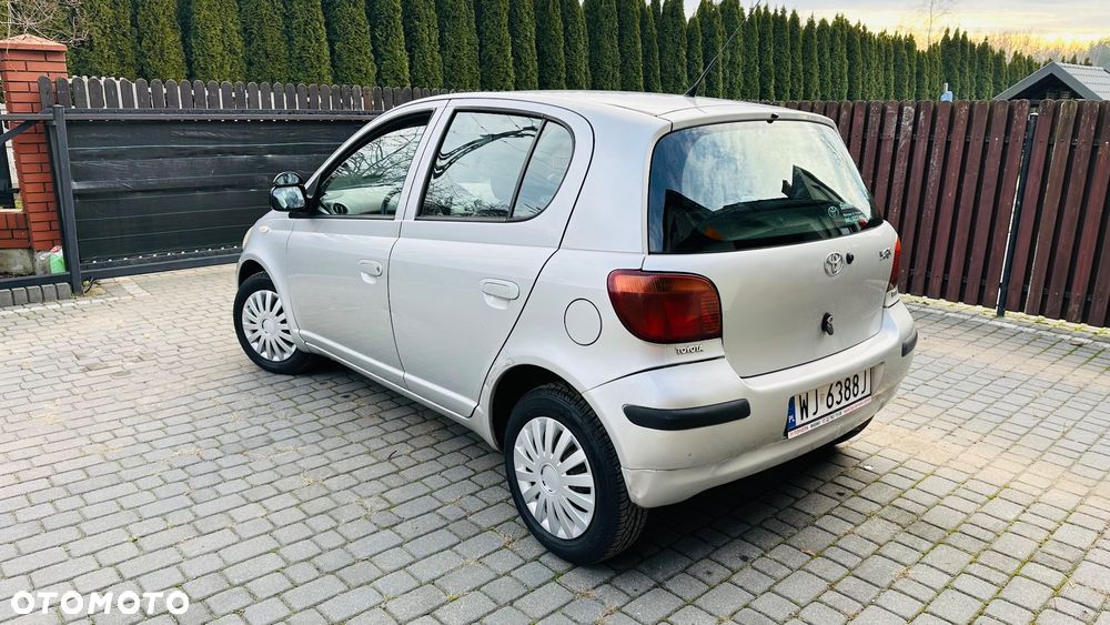 Toyota Yaris - 9