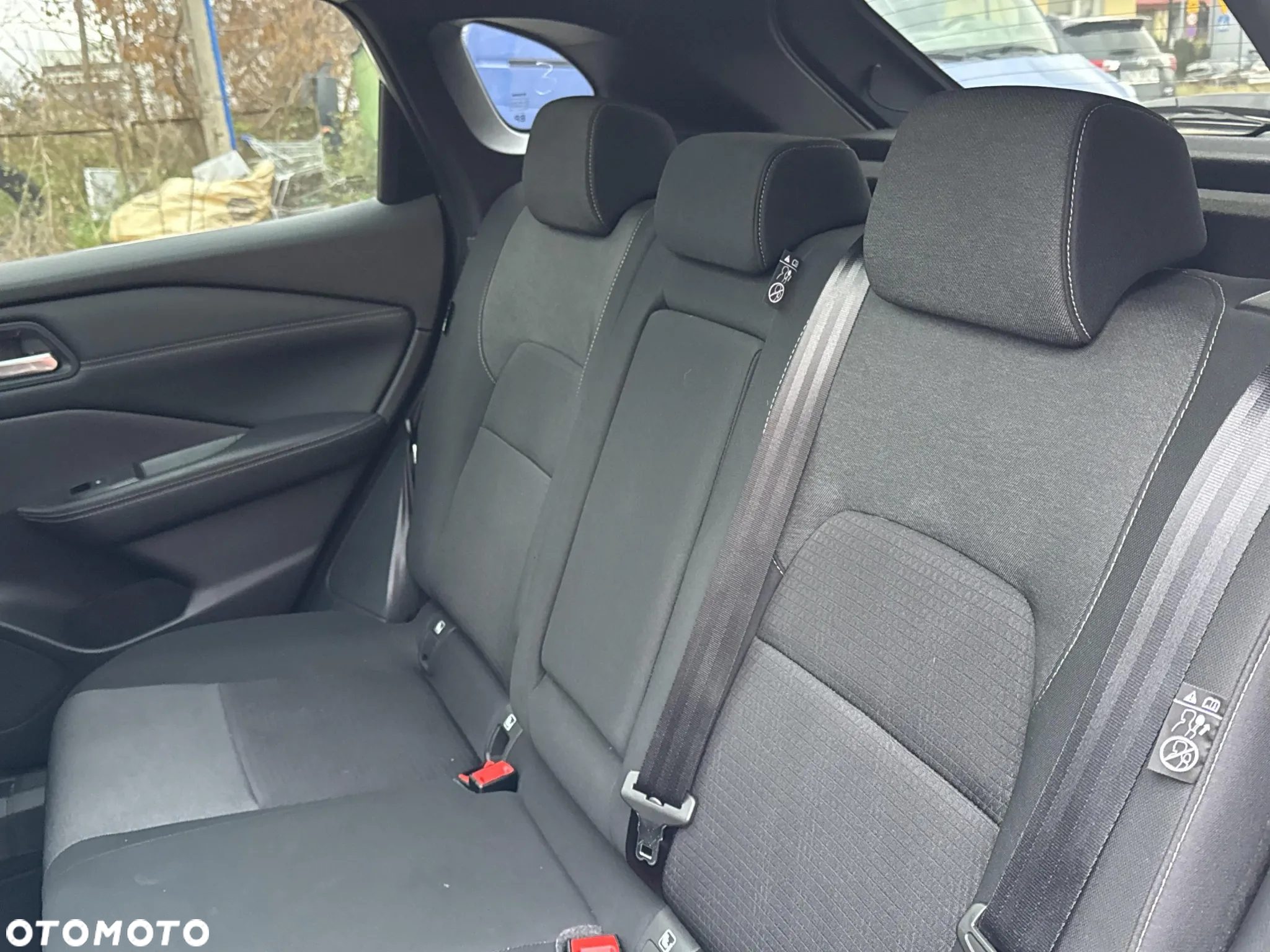 Nissan Qashqai 1.3 DIG-T mHEV N-Connecta Xtronic - 17