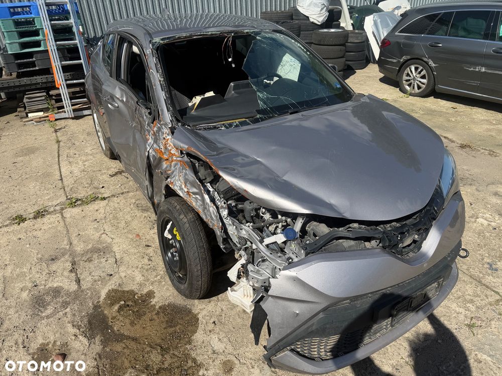 Toyota C-HR - 8