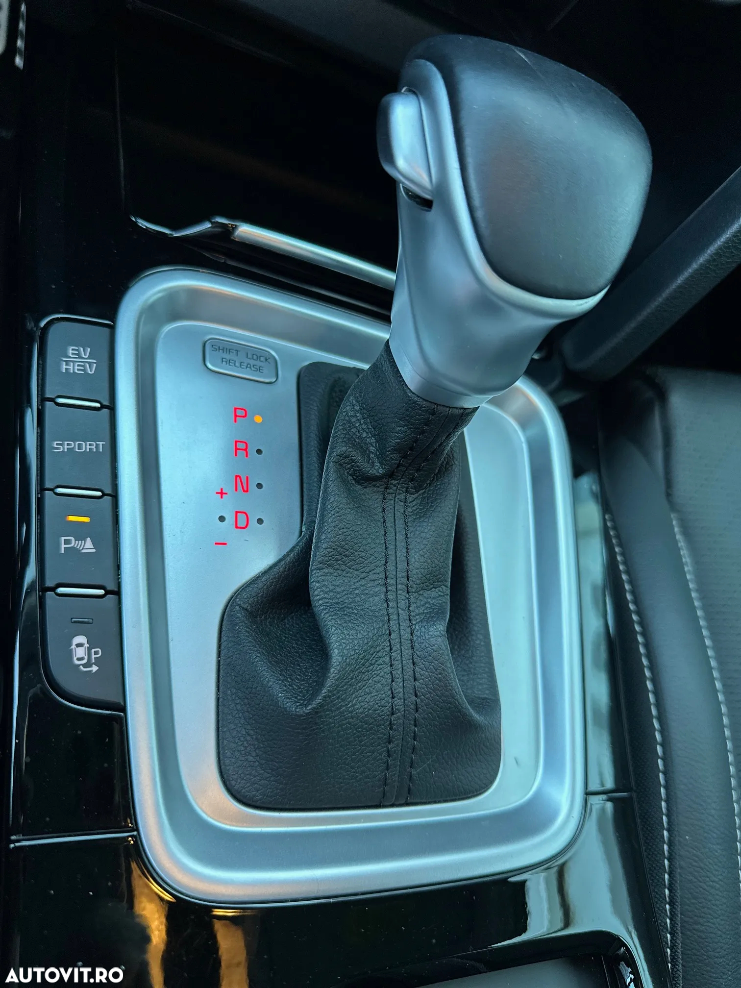 Kia XCeed 1.6 GDI 6DCT PHEV Vision - 14