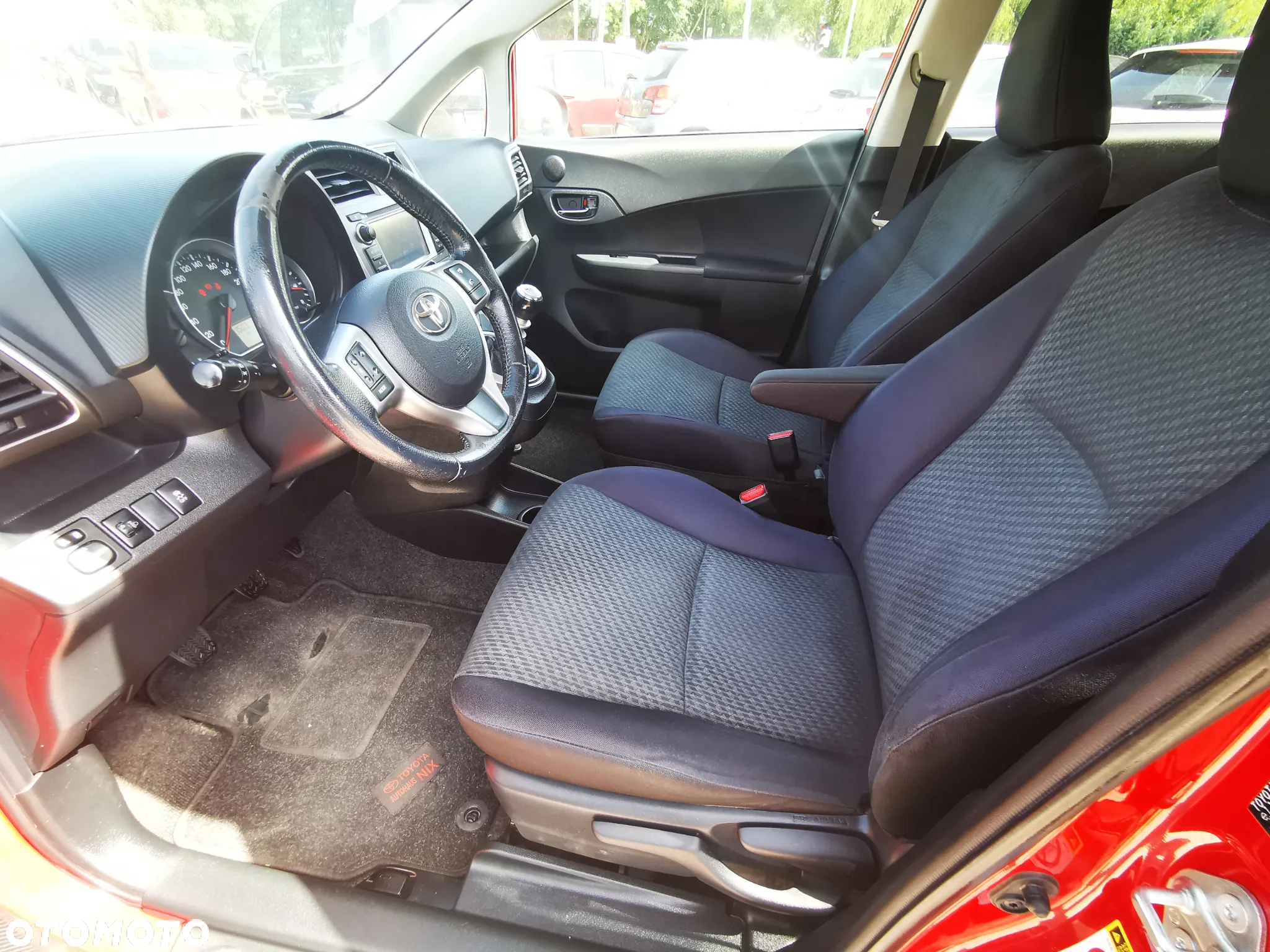 Toyota Verso S 1.33 VVT-i Start-Stop Life - 14