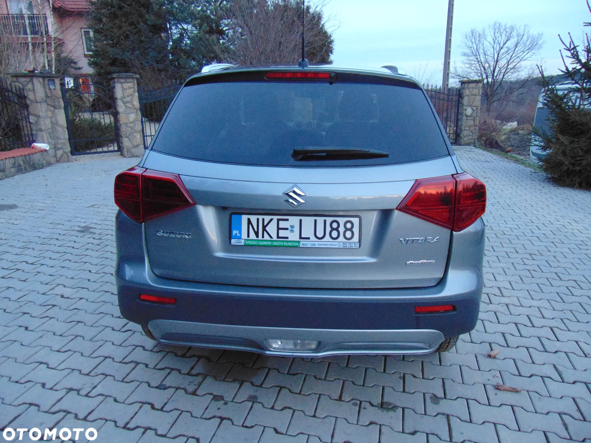 Suzuki Vitara 1.0 Boosterjet Premium 4WD - 28