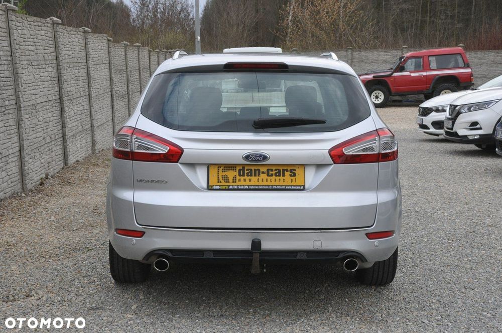 Ford Mondeo 2.0 EcoBoost Titanium - 4
