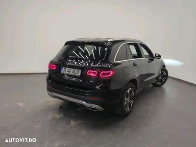 Mercedes-Benz GLC - 2