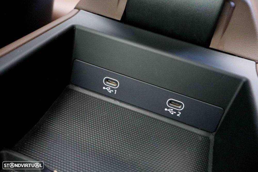 Porsche 911 (992) Carrera 4 PDK - 52