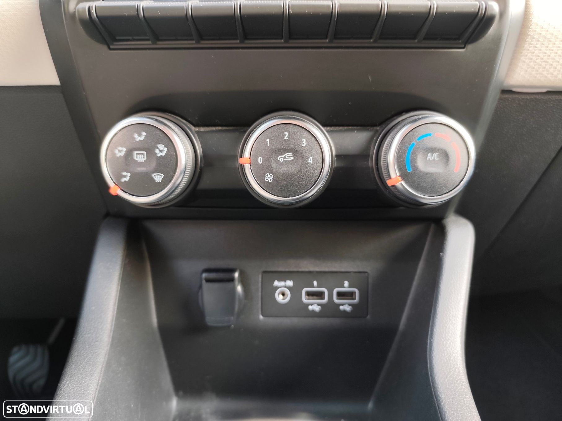 Renault Clio 1.5 Blue dCi Evolution - 30